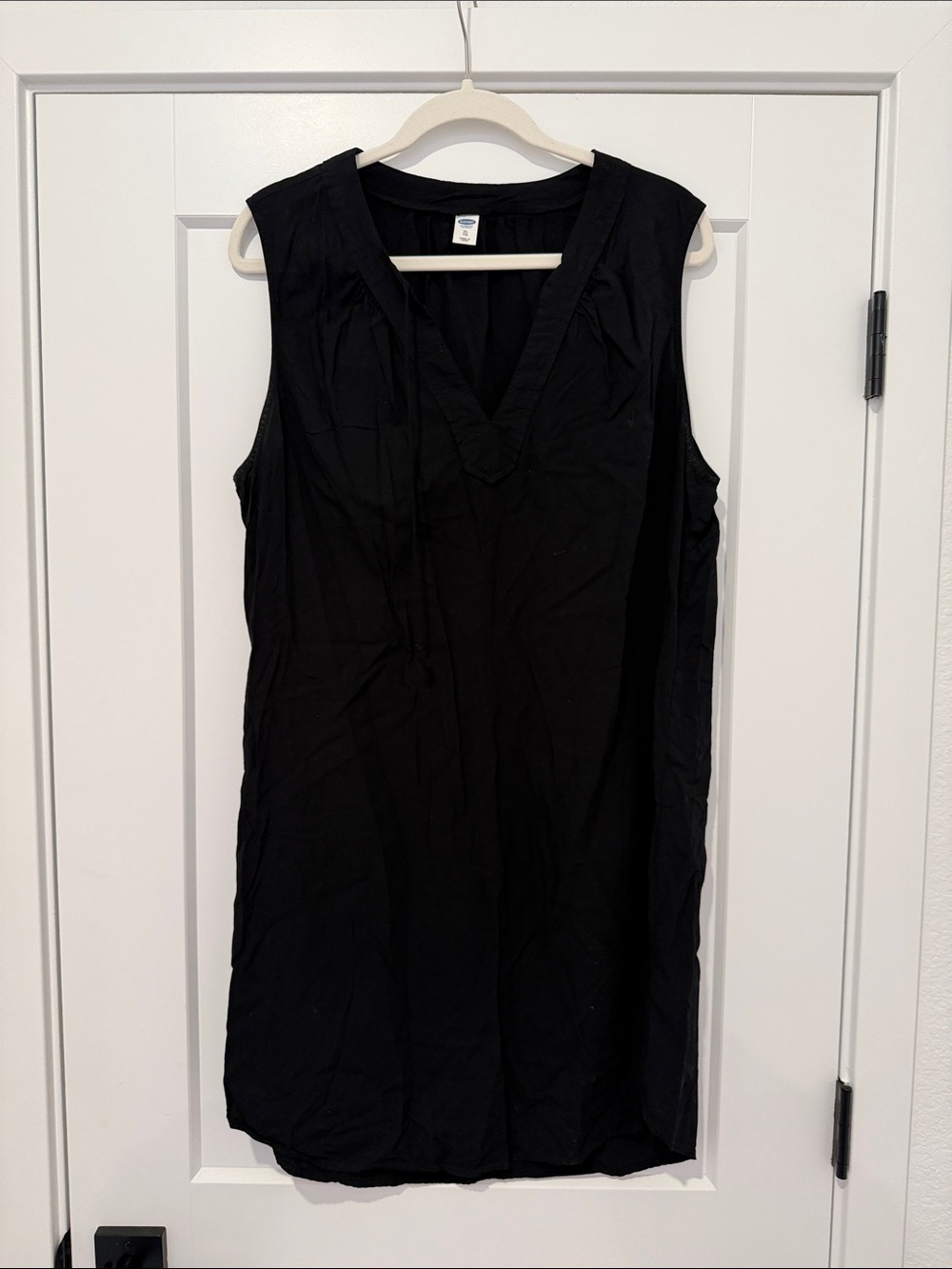 Old Navy Black Casual Top with V-Neck